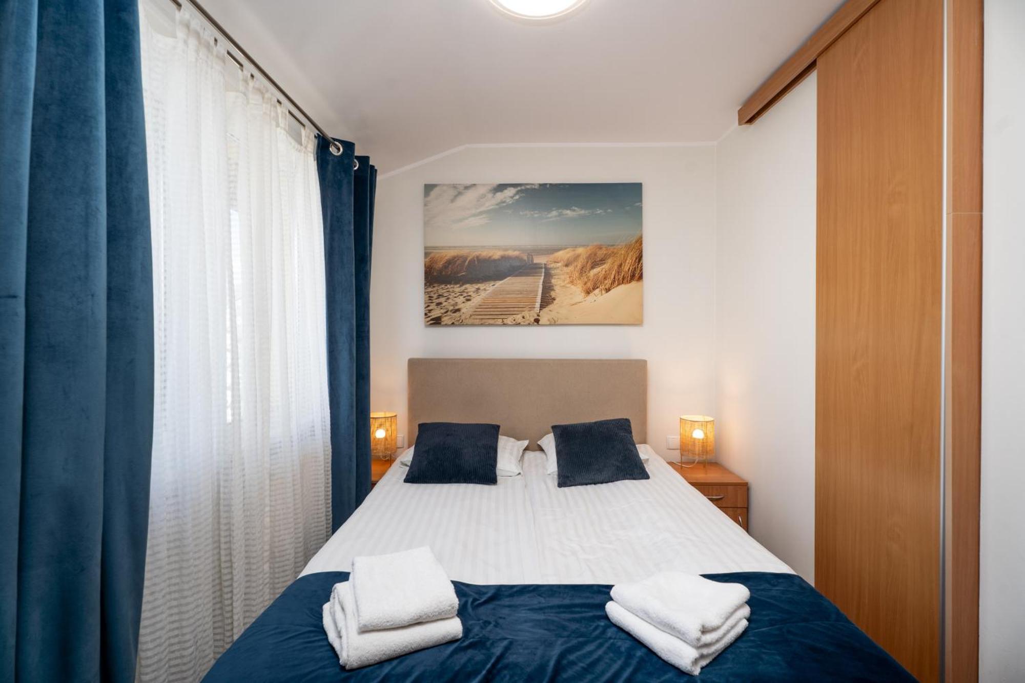 Male Morze Hotel Chalupy Exterior photo