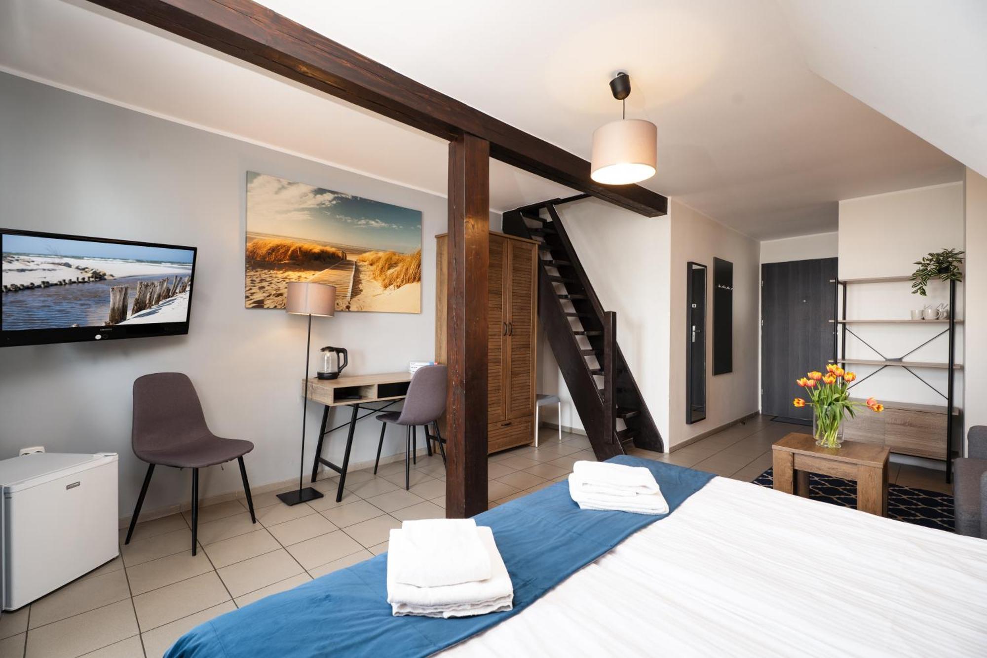 Male Morze Hotel Chalupy Exterior photo